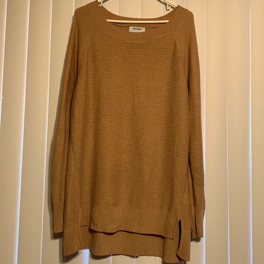 Old Navy women’s size L khaki color sweater